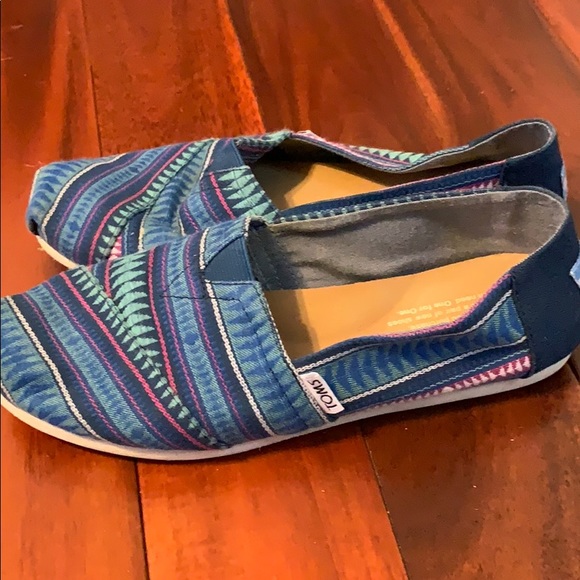 Tom’s - Picture 2 of 4